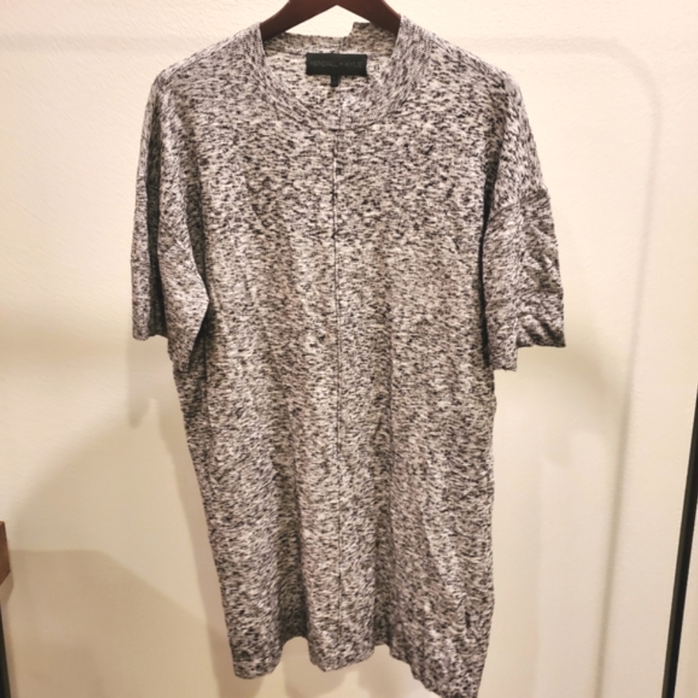 KENDALL & KYLIE T-Shirt Dress 🩶